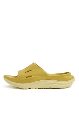 Hoka U Ora Recovery Slide 3 'Golden Lichen/Celery Root'